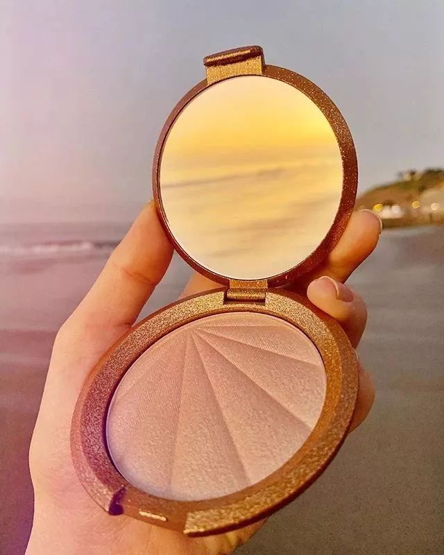 不到半天就火速售罄,才0.1秒就售罄