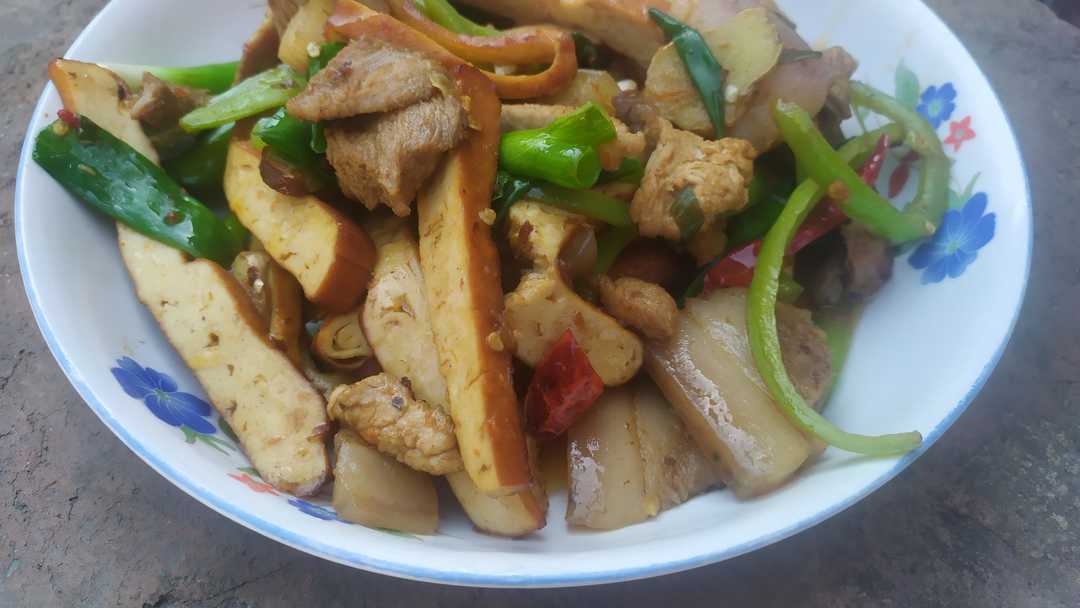 杏鲍菇五香豆干炒肉,全州五香豆干炒肉