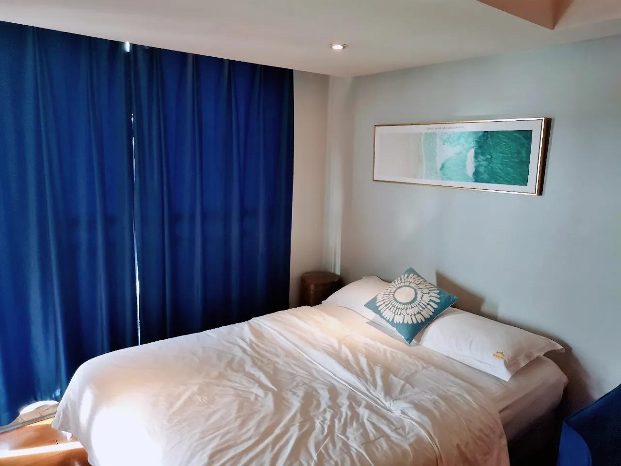 青岛栈桥豪华海景公寓,在海景房看日落