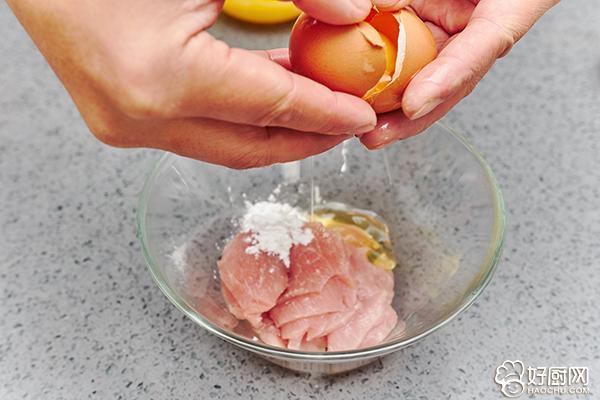 黄瓜绿色的为什么叫黄瓜搞笑视频,黄瓜是绿色的为什么叫黄瓜呢