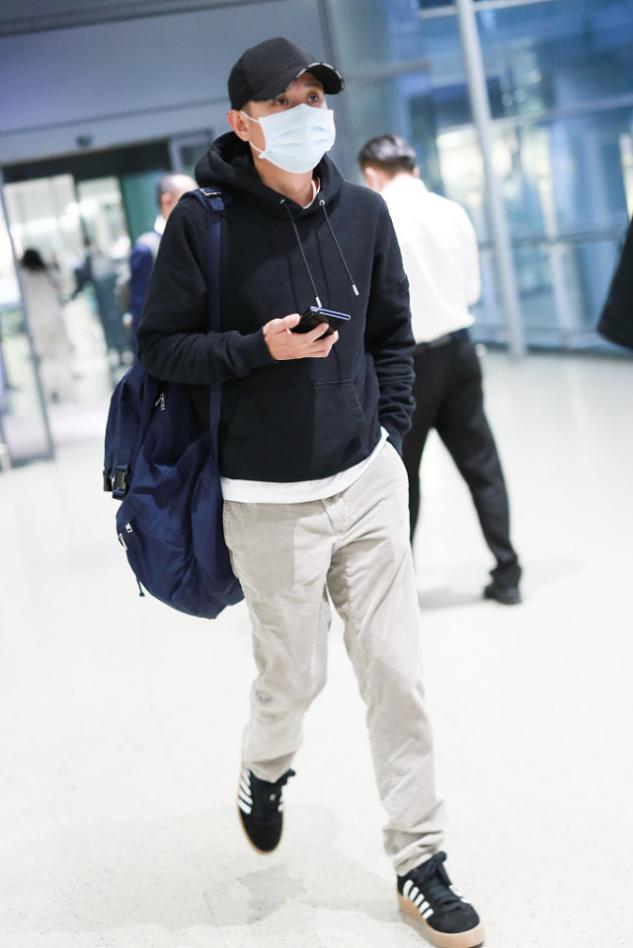 洋气潮流卫衣运动装,卫衣运动鞋搭配