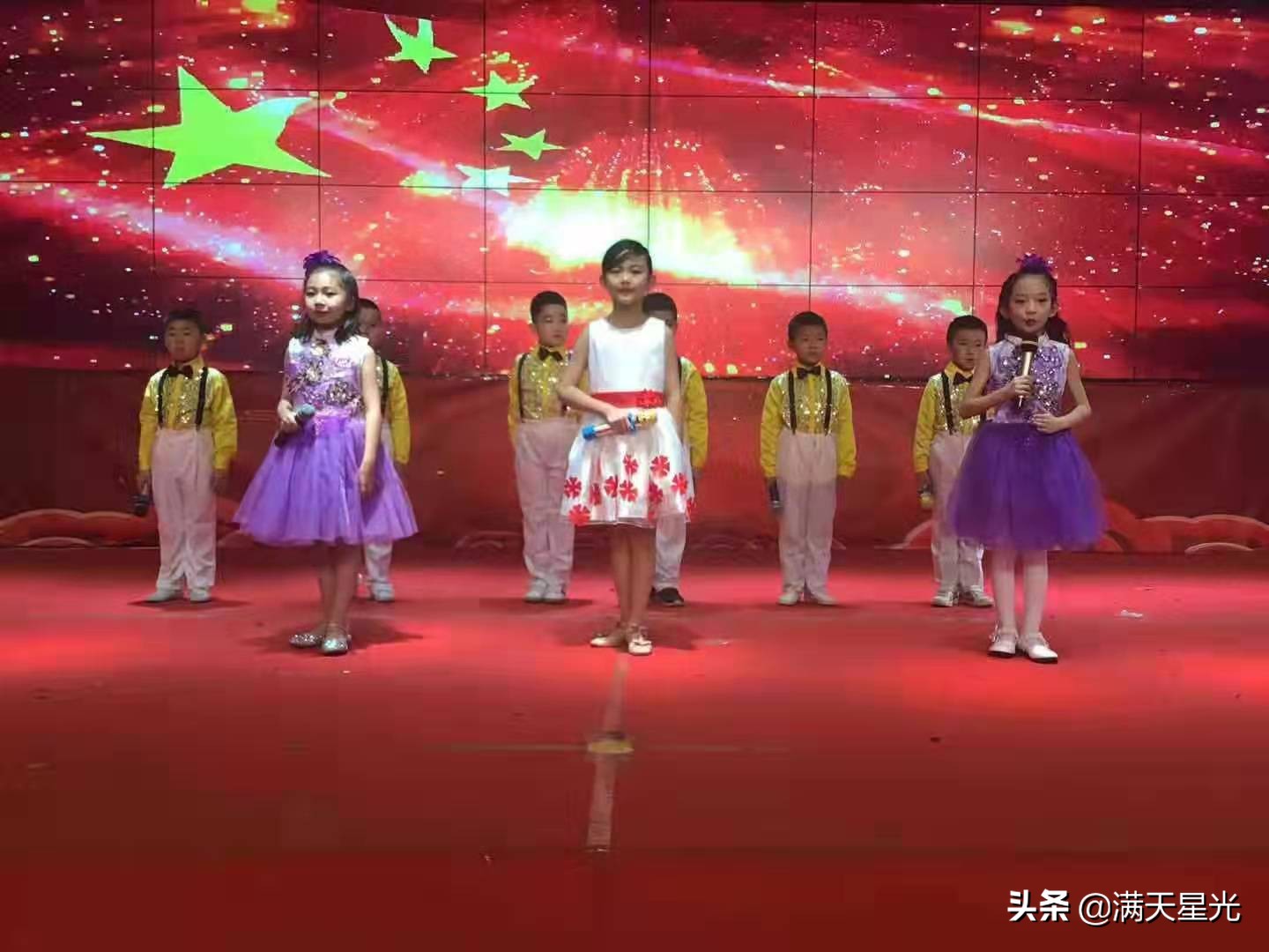 玉鼠闹春,玉鼠迎新春