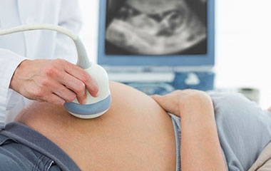 吃调经中药怀孕了对胎儿有影响吧,怀孕胎儿不发育吃中药能调理好么