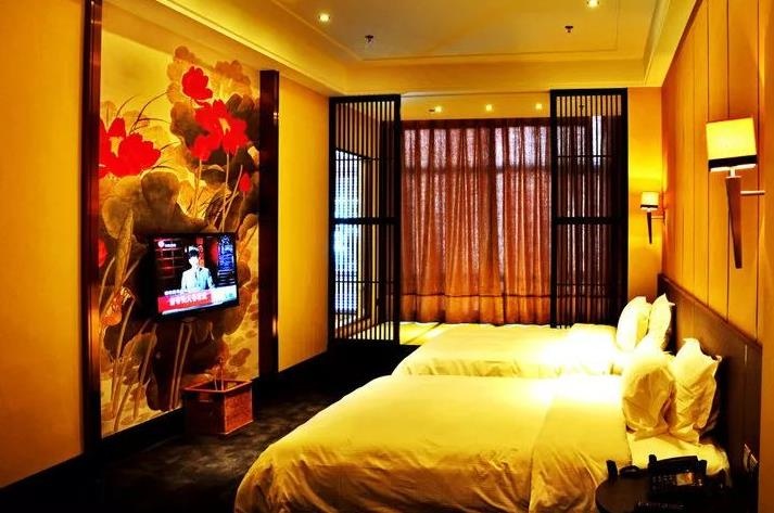 日式温泉滑雪场,大连温泉滑雪场一体度假村