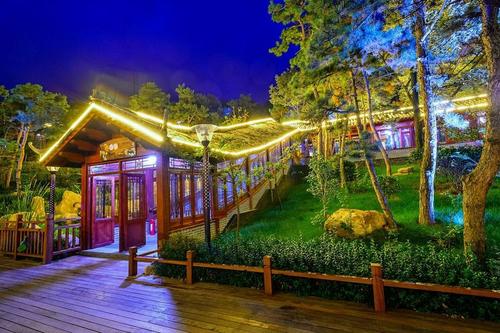 蒙山康谷温泉度假村室内温泉,蒙山温泉康养中心康谷