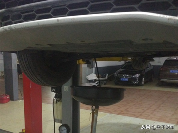 汽车首保是算时间还是里程,新汽车什么时候做首保