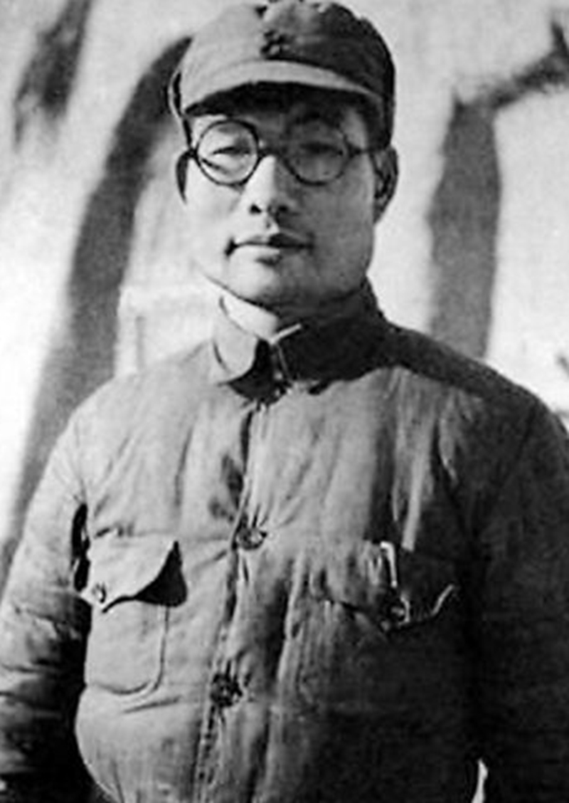 九一三事件发生后，海军司令员重新统领海军，晚年官至副国级