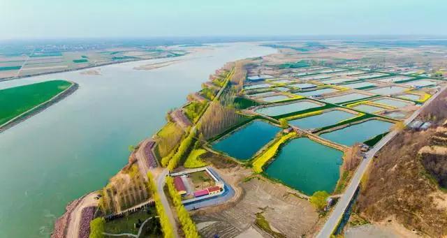 人间天河魅力龙湾