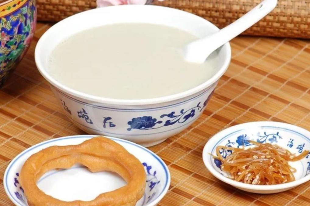 在广州适合夏天喝的凉茶,广东人的夏天解暑不止是凉茶