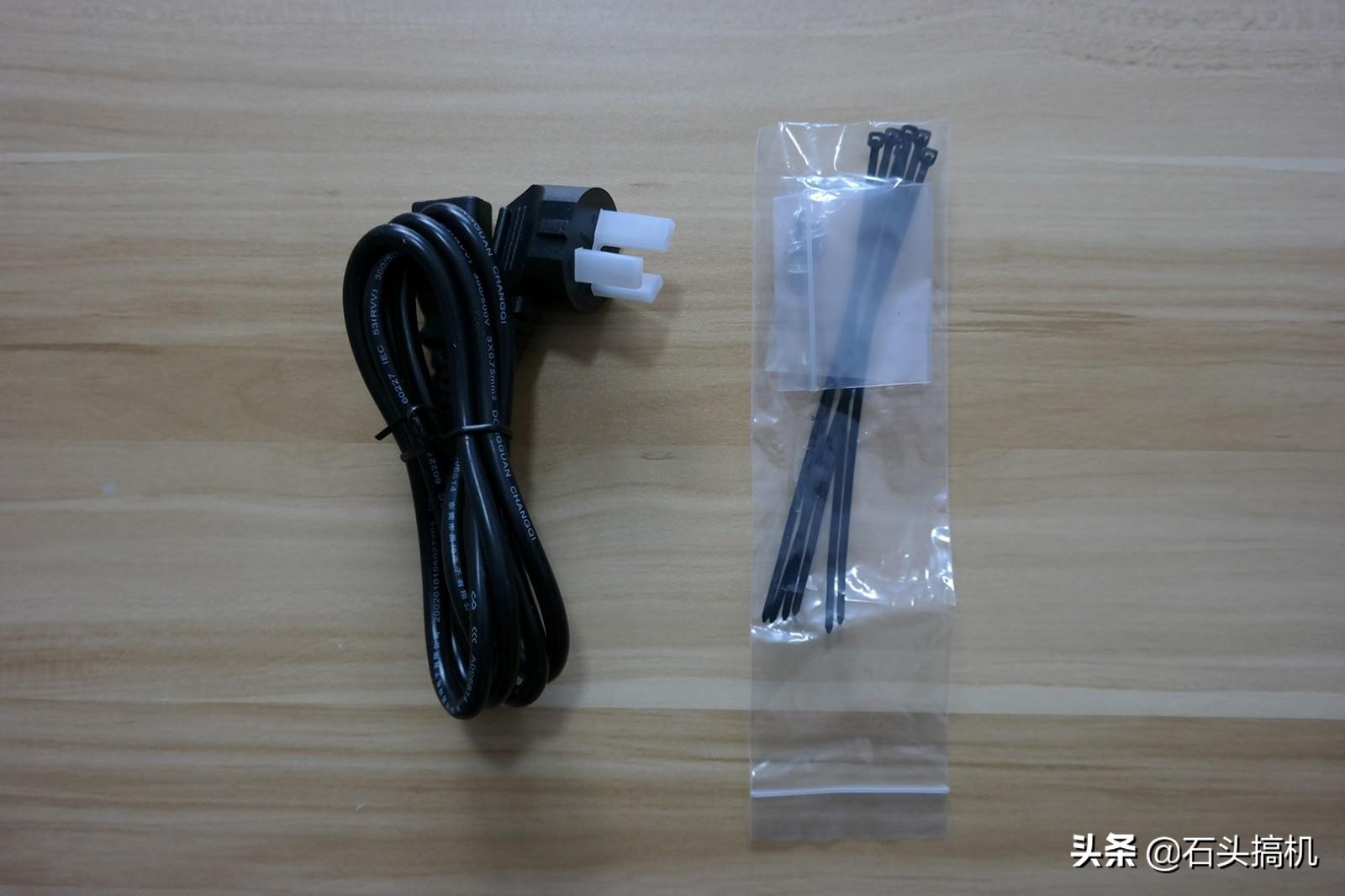 鑫谷gp700g白金版额定600w,鑫谷gp700p黑金