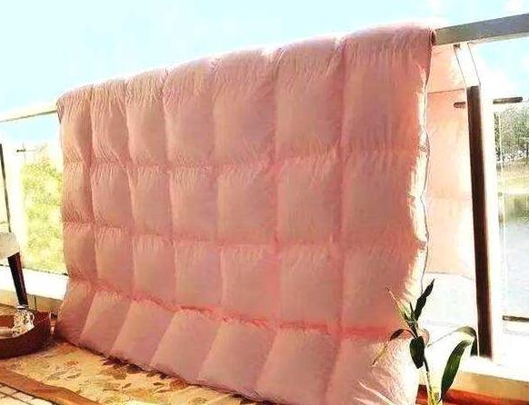 一般晒被子晒多长时间最好,晒被子用错方法不仅白晒还毁被子