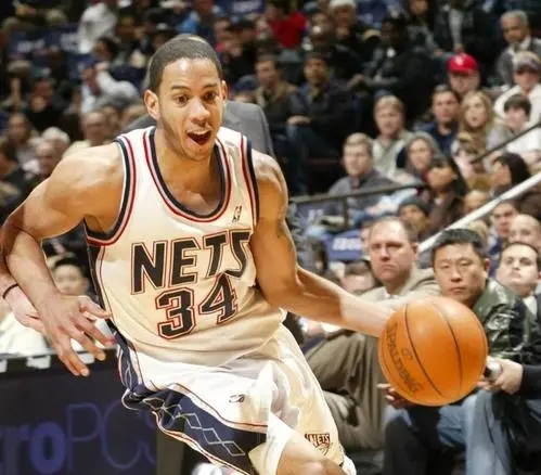 唯快不破！盘点NBA速度最快的十大球星：艾弗森无缘第一