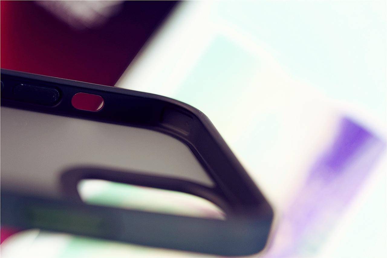 拒绝裸奔，给我的iPhone12实现全面包裹