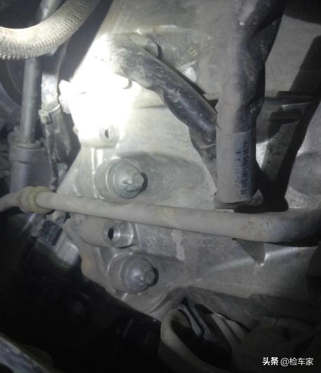 32万二手奔驰e300,30万买辆二手17年奔驰e200l