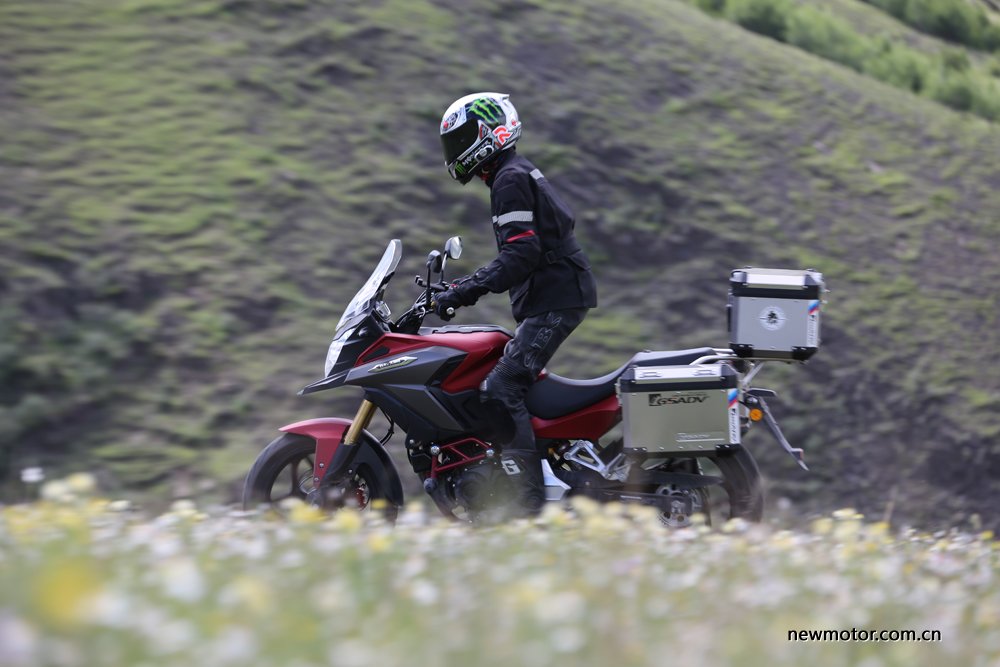 大阳天昴200拉力车加装射灯,大阳天昴200拉力车评测视频