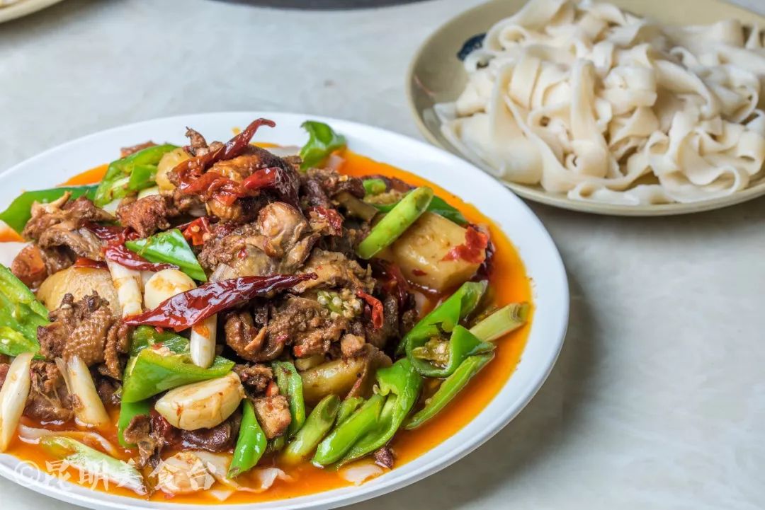 昆明必须知道的高端饭店,昆明市比较出名的饭店