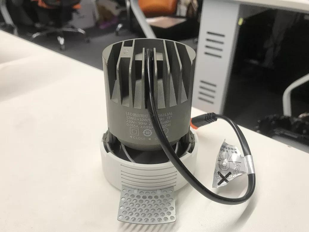 酒店卧室筒灯怎么选择,酒店筒灯布局正确方法