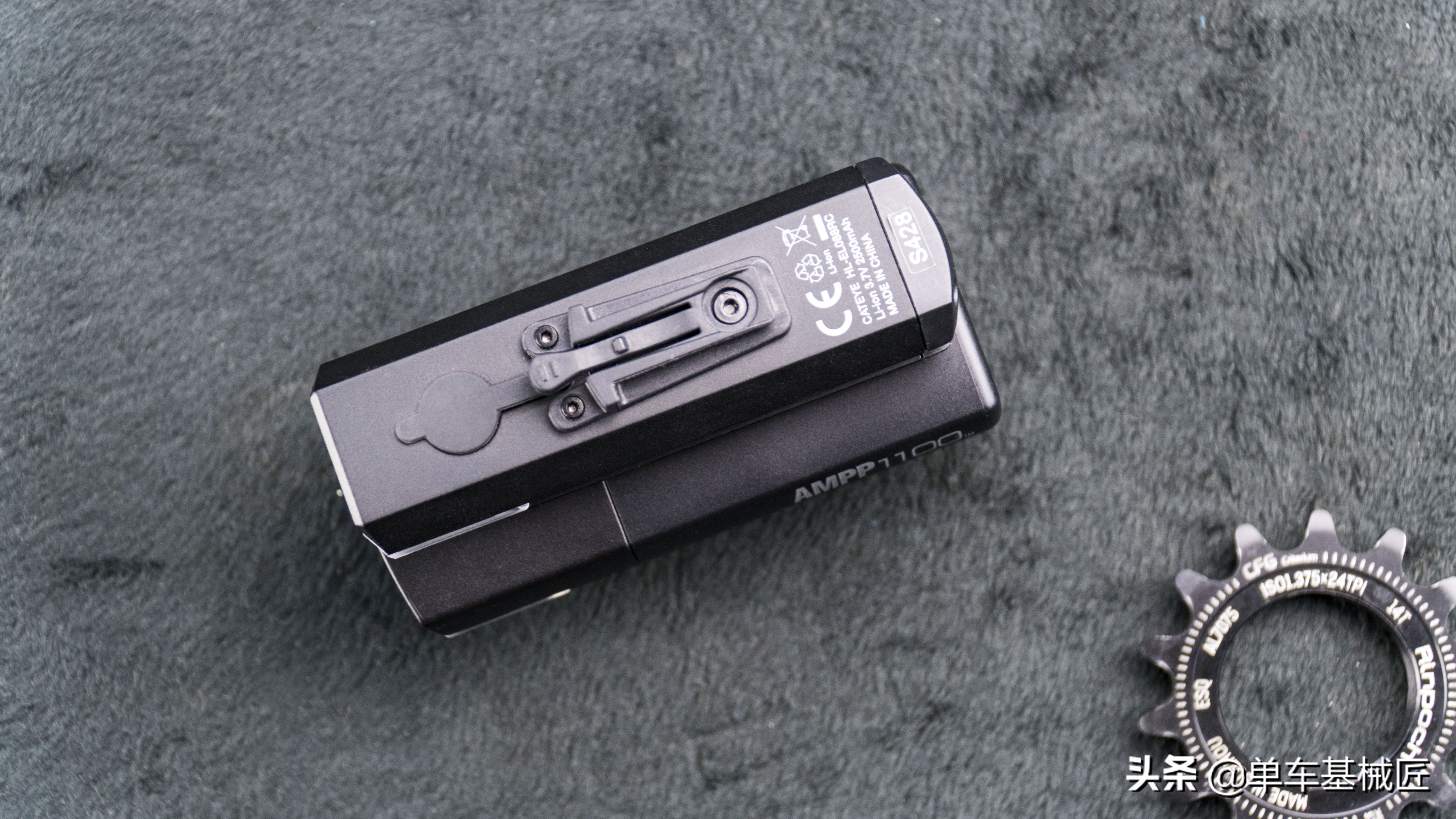 猫眼骑行灯测评,猫眼车灯好吗