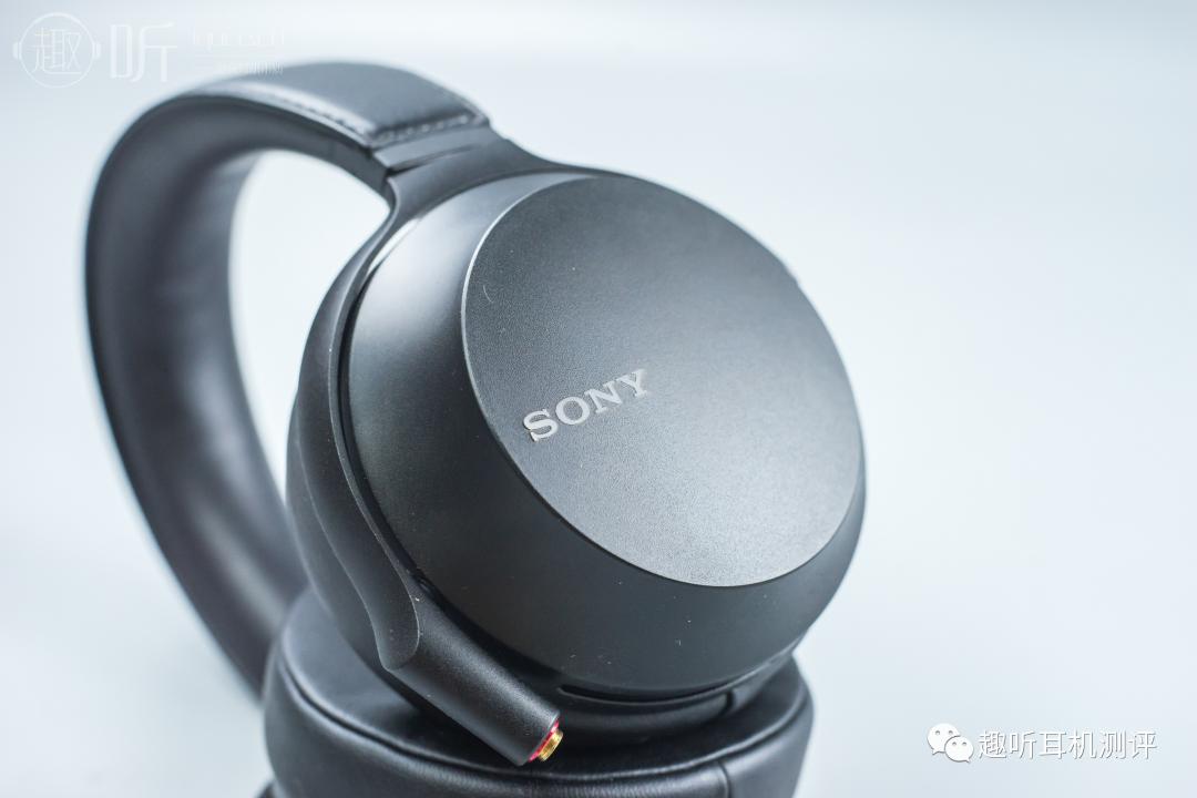 索尼mdrz7m2耳机线啥样,索尼mdr-z7m2是监听耳机吗