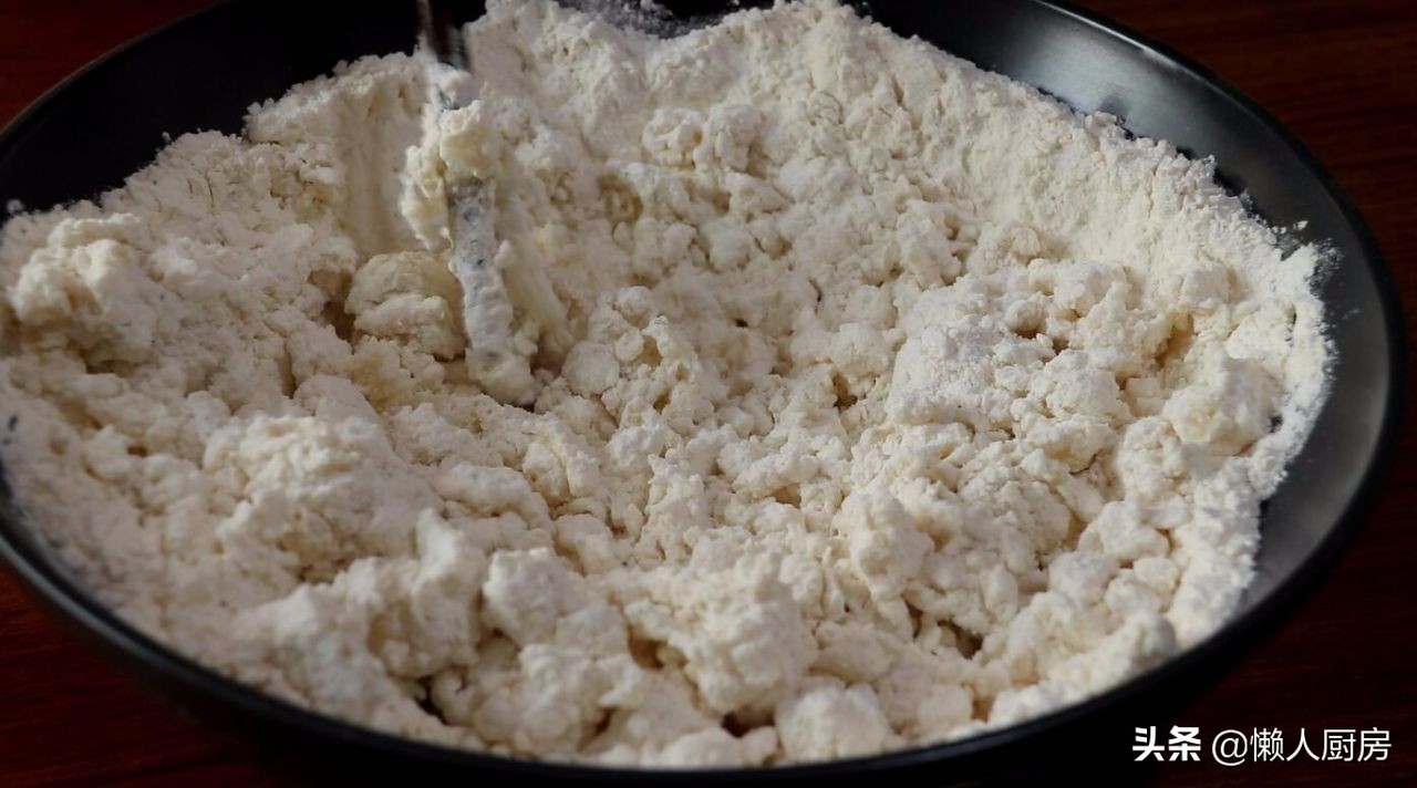 卷菜薄饼怎么做又软又筋道,薄饼面糊怎么和又软又筋道