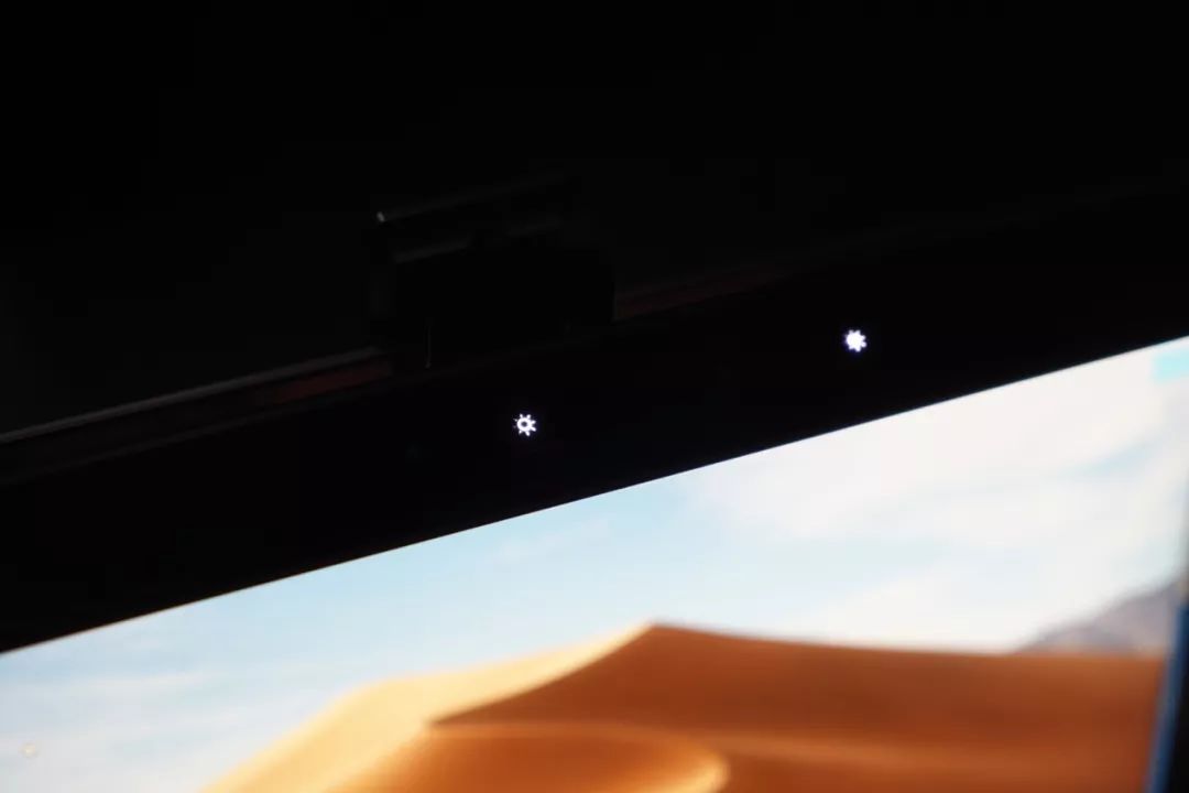 笔记本背光灯不亮维修,一个小配件多少钱