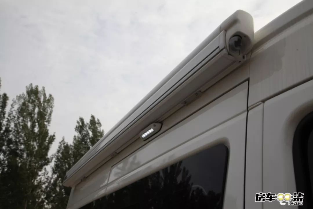 东风御风自动挡房车2021款价格,最便宜东风御风长轴中顶b型房车