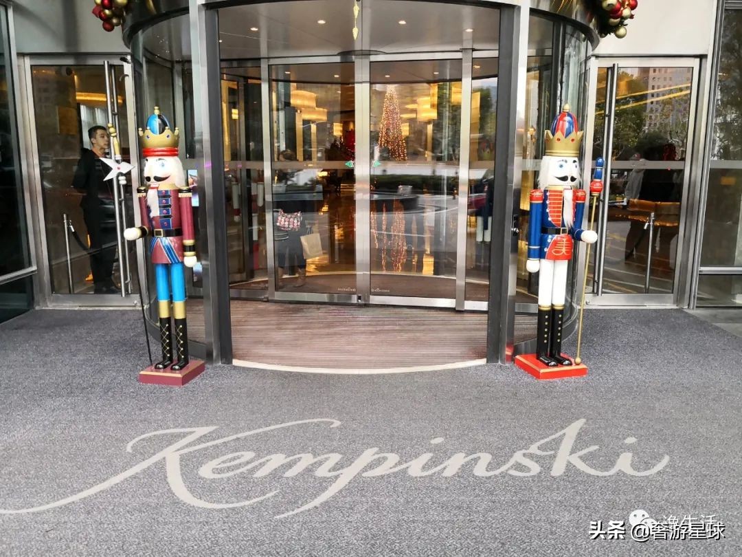 神の战|丽思、柏悦、MO、四季,陆家嘴7大奢华酒店谁是你的最爱?