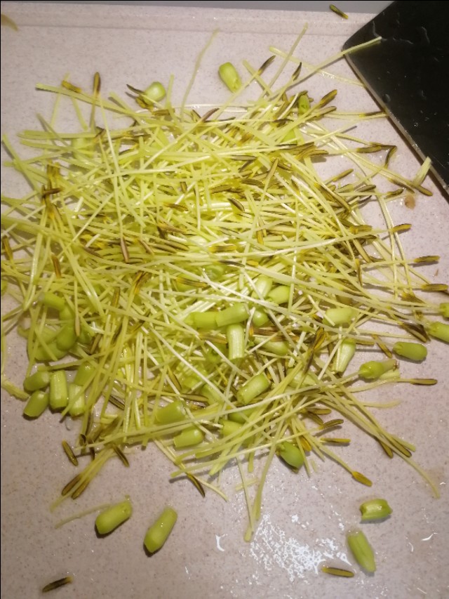 鲜黄花菜蛋汤,鲜黄花菜蛋花汤