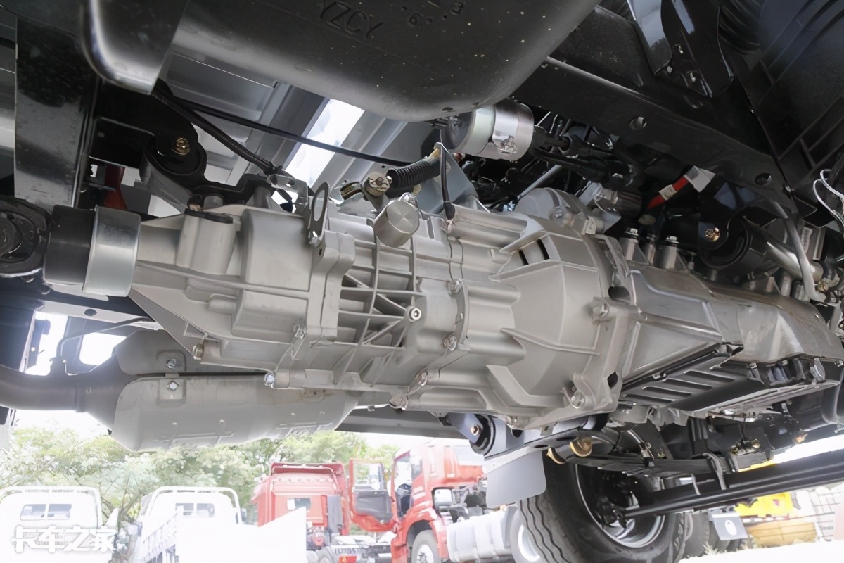 长安神骐t20厢货三米六,长安神骐3.3米货车能拉多少吨