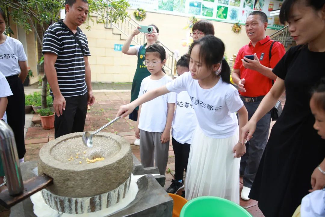 组图:武平县琴韵古筝行六一暨周年庆亲子活动圆满举行