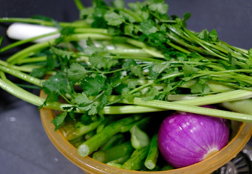 川菜大师教的葱香牛肉面，香辣过瘾，比麻辣小面更好吃