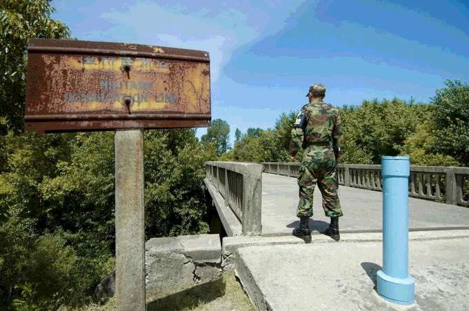 七十年前的东北亚局势,七十年前的那场战争激烈视频