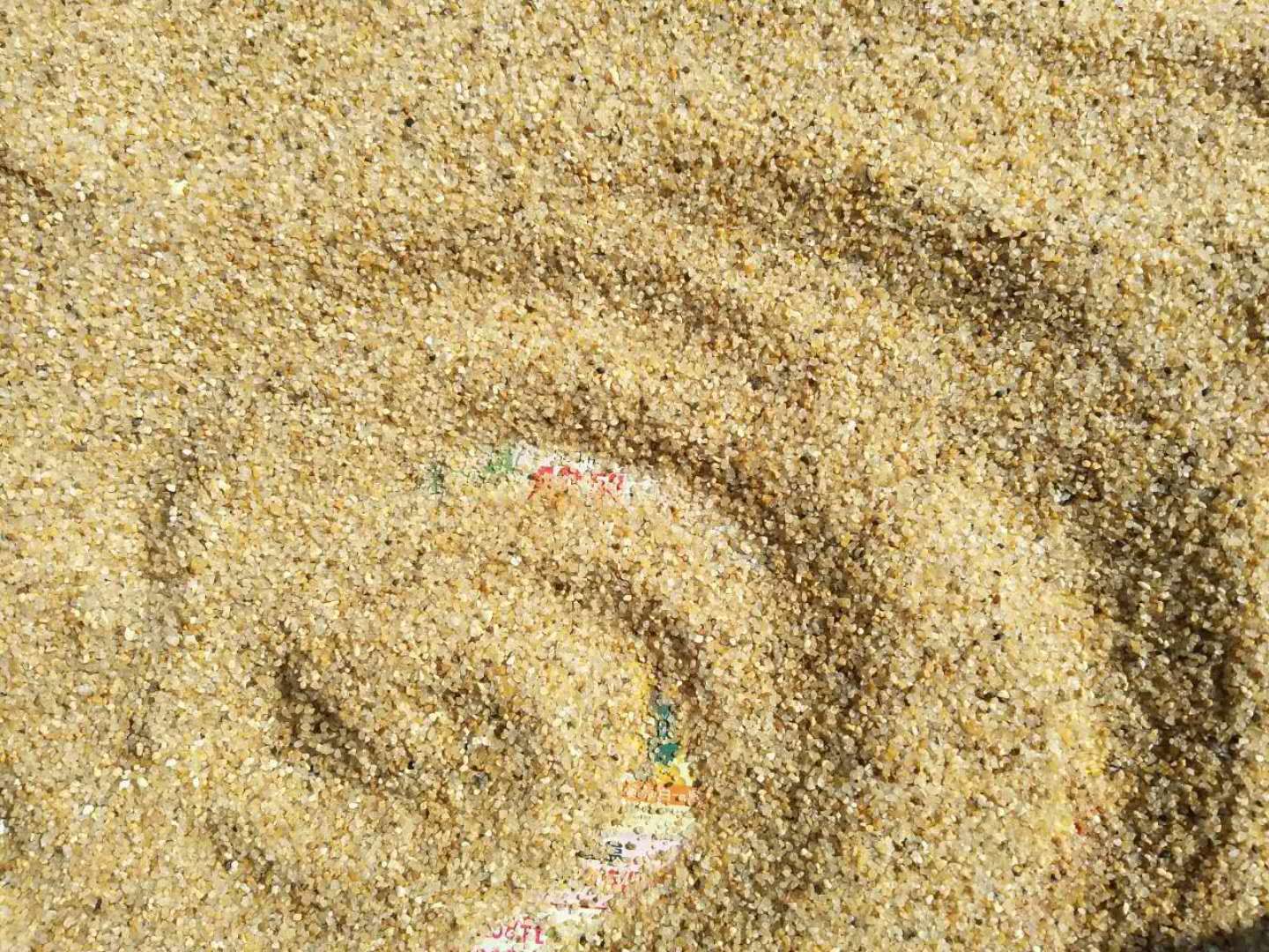 10年涨20倍，砂子都开始按斤卖？网友：难怪房价涨那么快