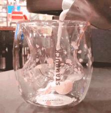 一爪踩在了“萌文化”的命脉上，俘获了老夫的少女心