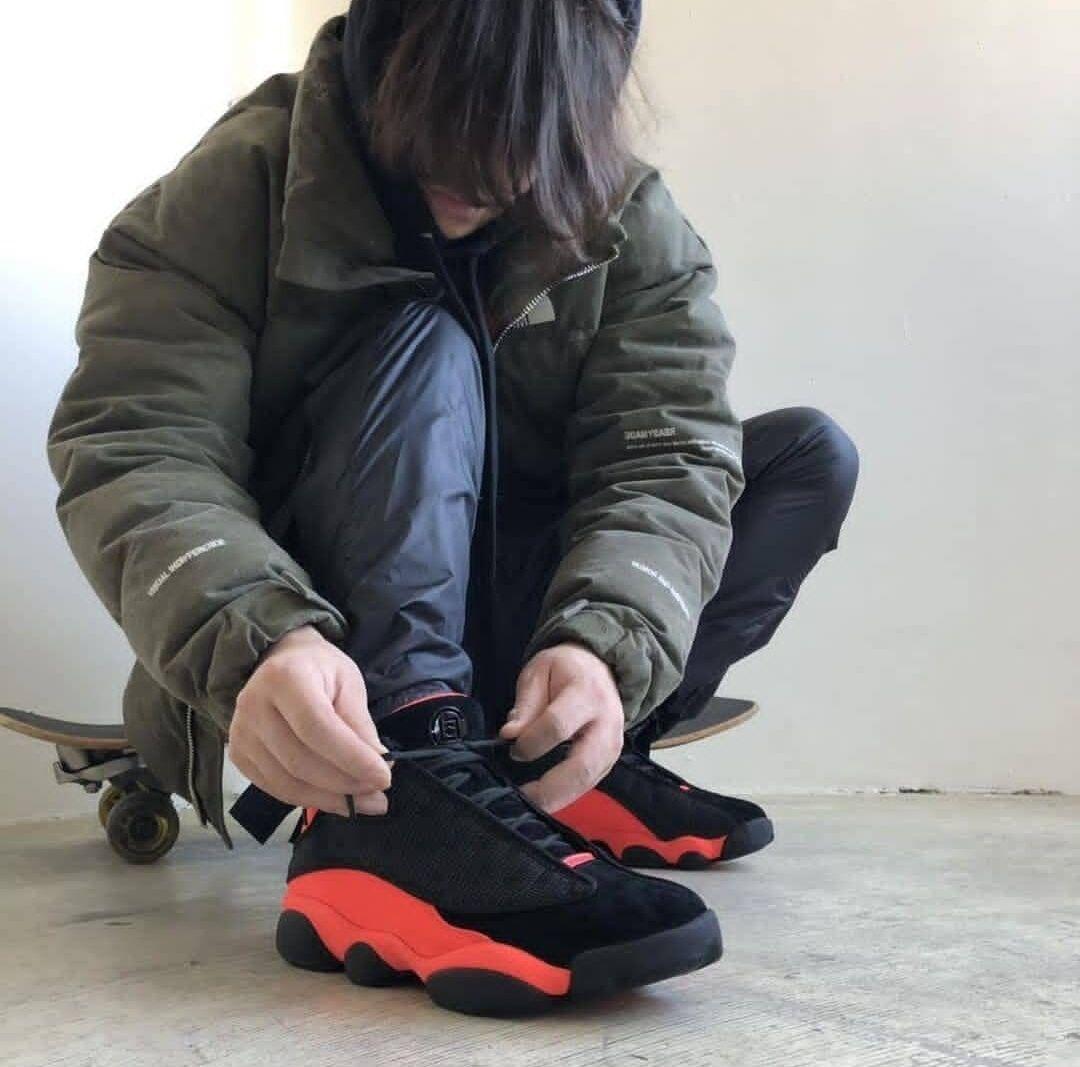 鞋底可以发光的球鞋,你的球鞋会变色吗