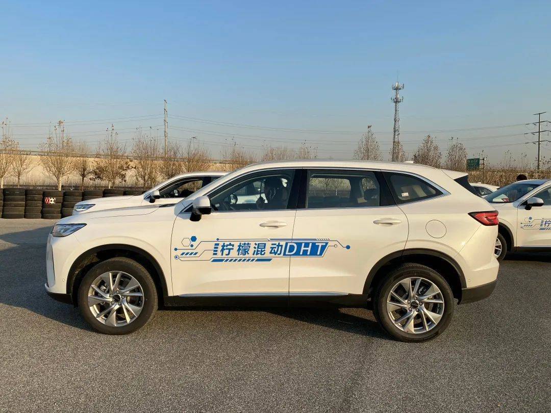 比亚迪宋plusdm-i和crv混动哪个好,比亚迪秦dm-i超级混动55km和120km