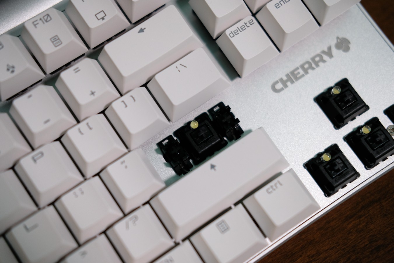 cherry妯辨mx8.0鏈烘閿洏绾㈣酱,cherry閿洏mx8.0浜屾墜