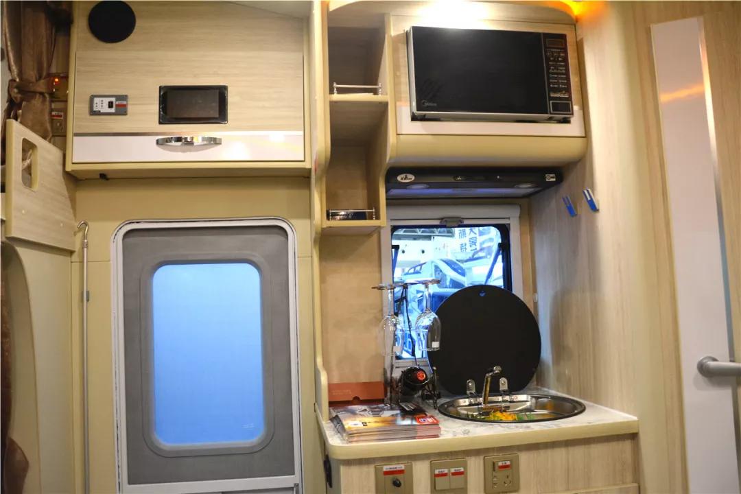 拓锐斯特b型房车价格,拓锐斯特t型车