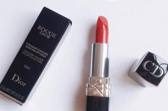 999哑光正红和999丝绒正红,迪奥999velvet和999matte什么区别