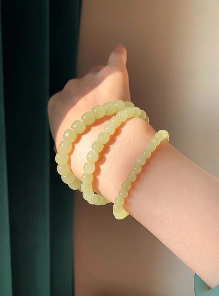 穿金显富贵戴玉保平安,穿金显富贵戴玉保平安完整版