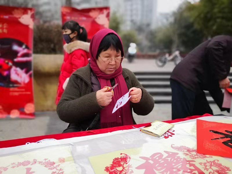 西安业委会,西安业主与物业公共收益纠纷