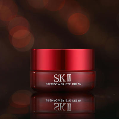 去细纹抗老的眼霜,早睡能消除眼纹