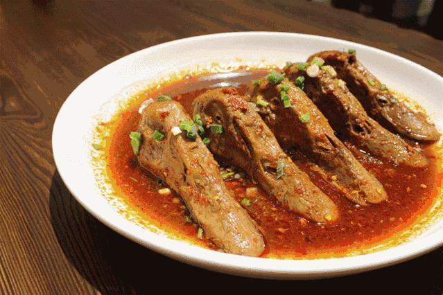 香嘎里辣衢州鸭头,衢州辣鸭头哪家最好吃