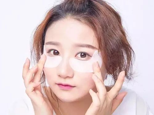 黑眼圈太重怎么消除女生零成本,黑眼圈太重了怎么消除