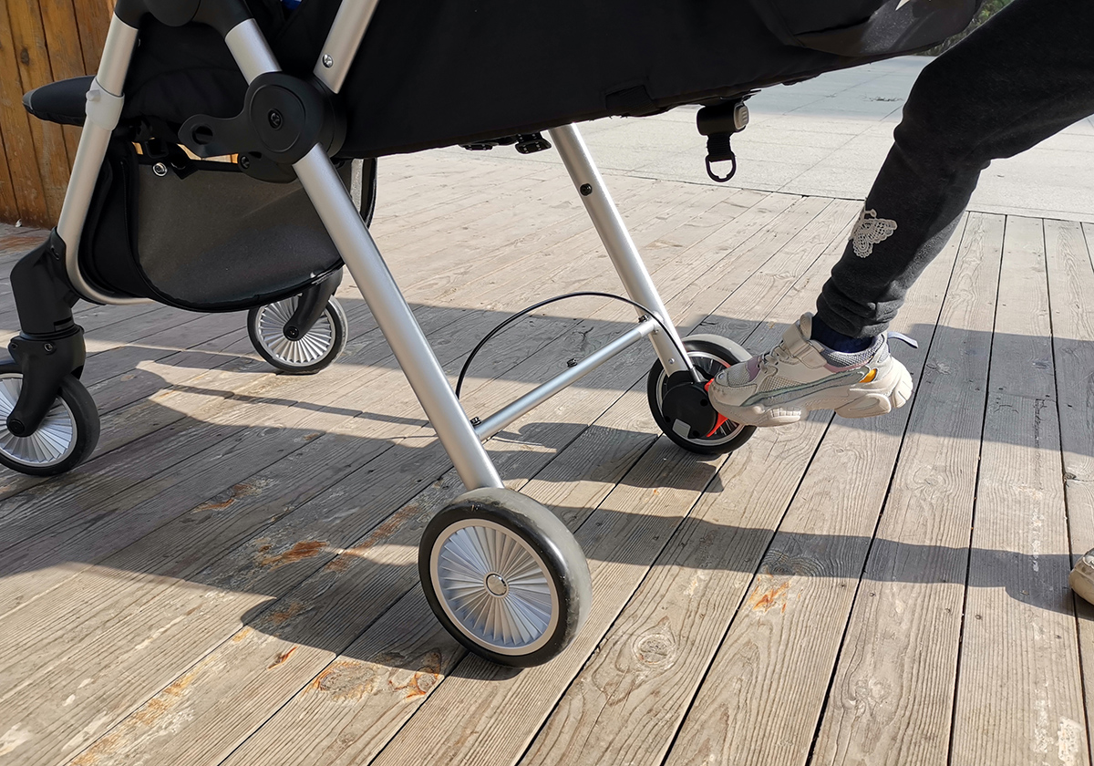 婴儿折叠轻便简易推车3岁内,简便轻巧婴儿推车可睡觉