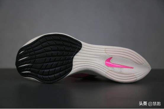 跑马季,跑全马的耐克碳板跑鞋推荐