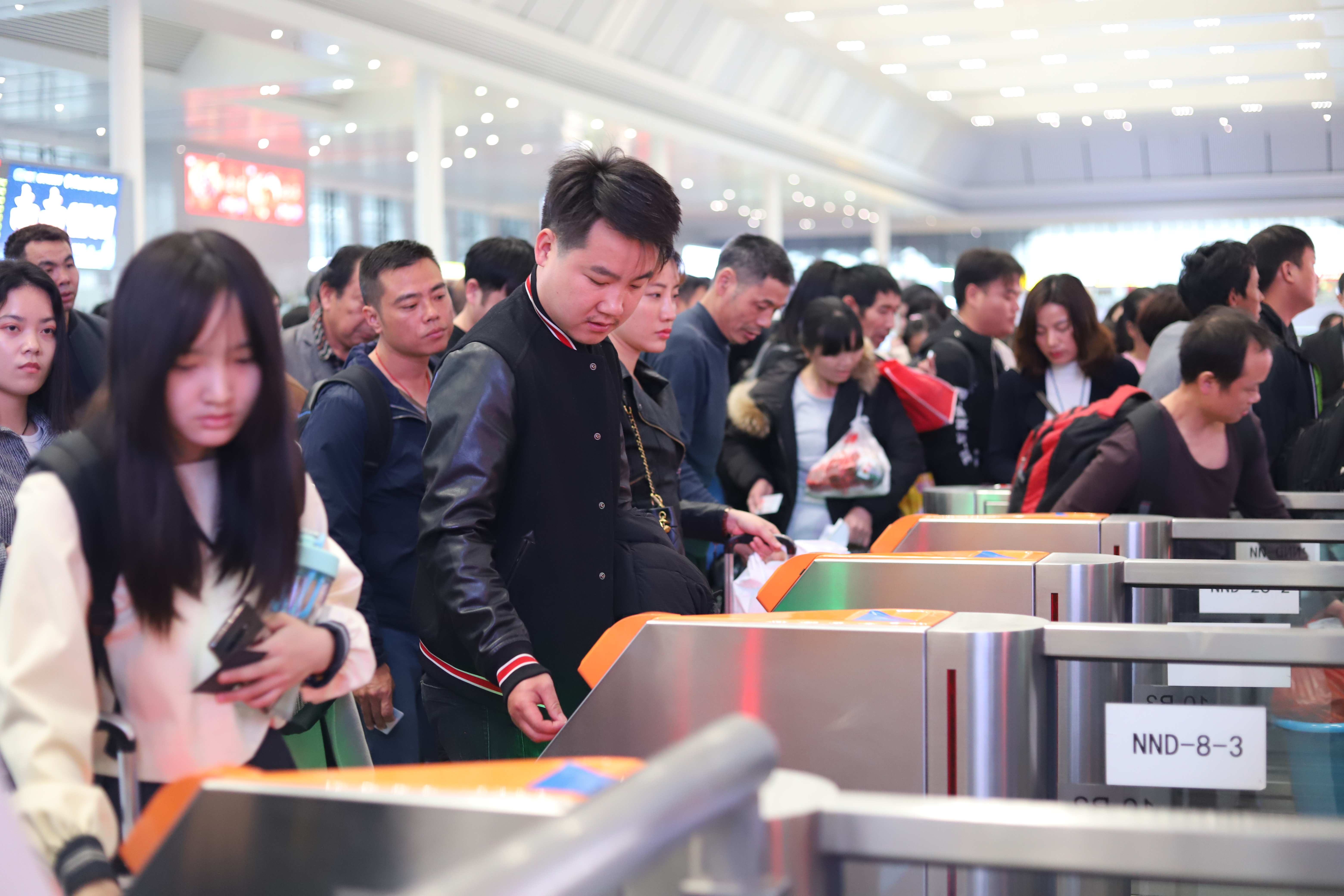 2019春运正式开启新闻播报,2019年广西春运铁路相关信息