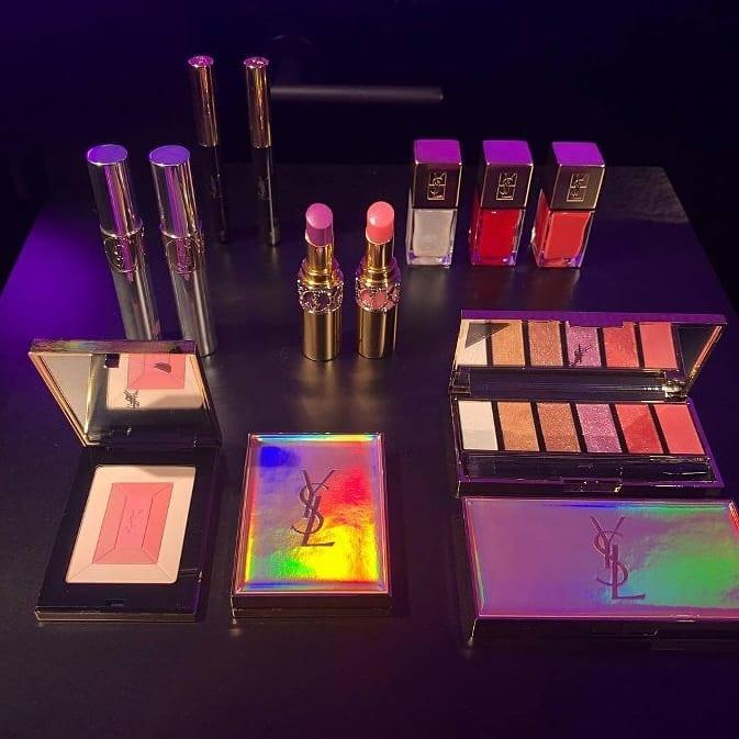 甜美系列来啦今日份美妆穿搭,2021秋冬潮流穿搭美少女