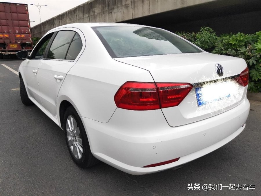 花6万5买了2017年的二手捷达值吗,最便宜的二手14年大众朗逸出售