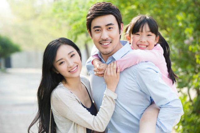 为什么农民工挣钱越来越难,别被白手起家骗了